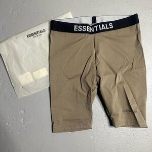 ESSENTIALS- biker shorts